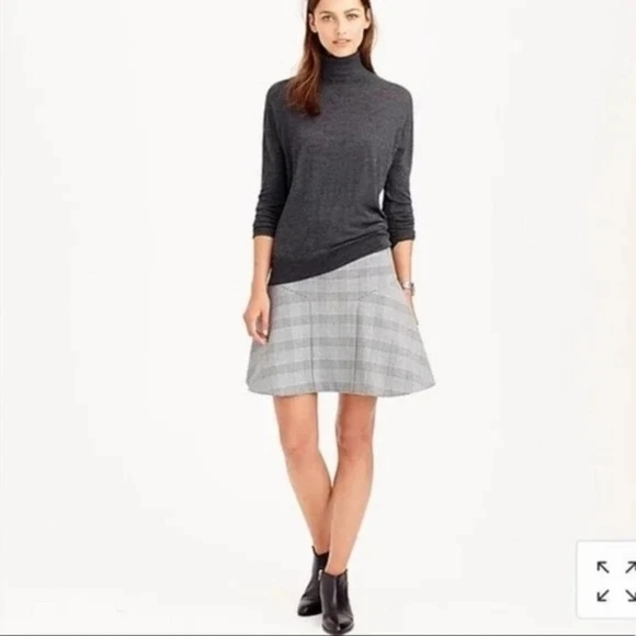 J. CREW Fit + Flare Flouncy Plaid Mini Skirt. Size 00 / 0. Academia. Twee. EUC - Picture 7 of 11